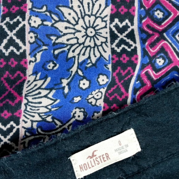 Hollister shorts with side hook and zipper size 0 - Picture 7 of 8